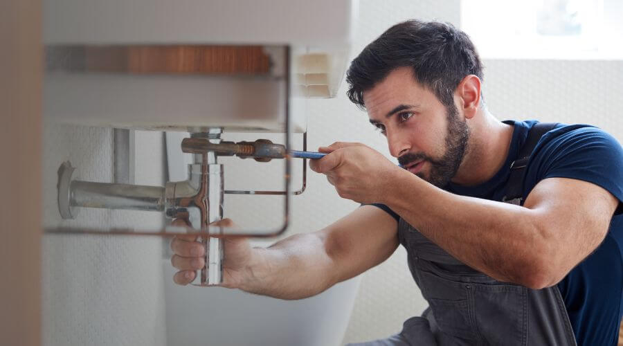 Water heater thermostat replacement in Hillsboro, IN